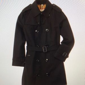 Adorable Burberry coat